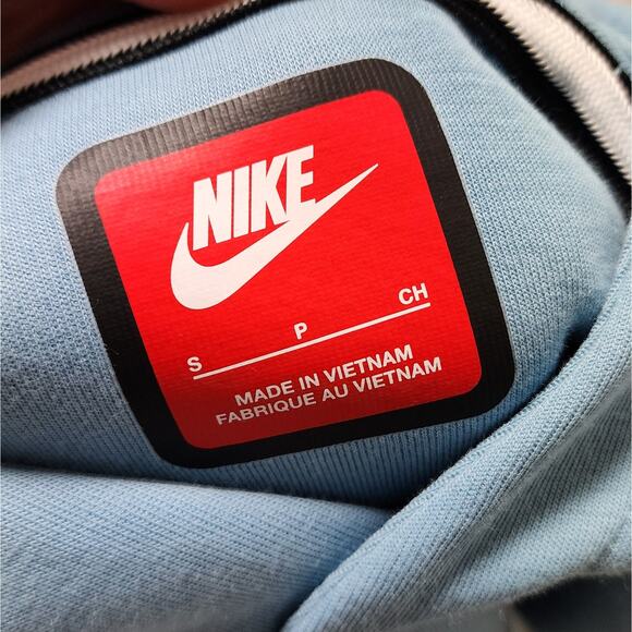 NWT Nike Boys Sportswear Tech Fleece Pullover Hoodie - Picture 2 of 6